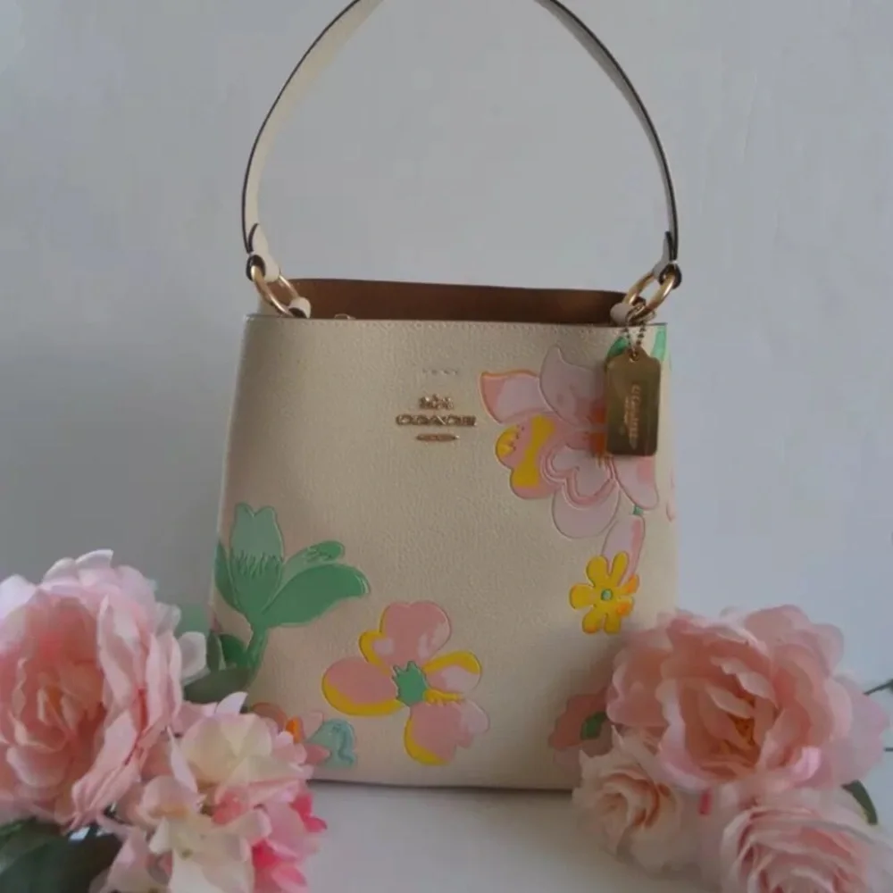 COACH Bucket Bag with Dreamy Land Floral Print Spring Summer Bag NEW WITHOUT TAG - Picture 2 of 15